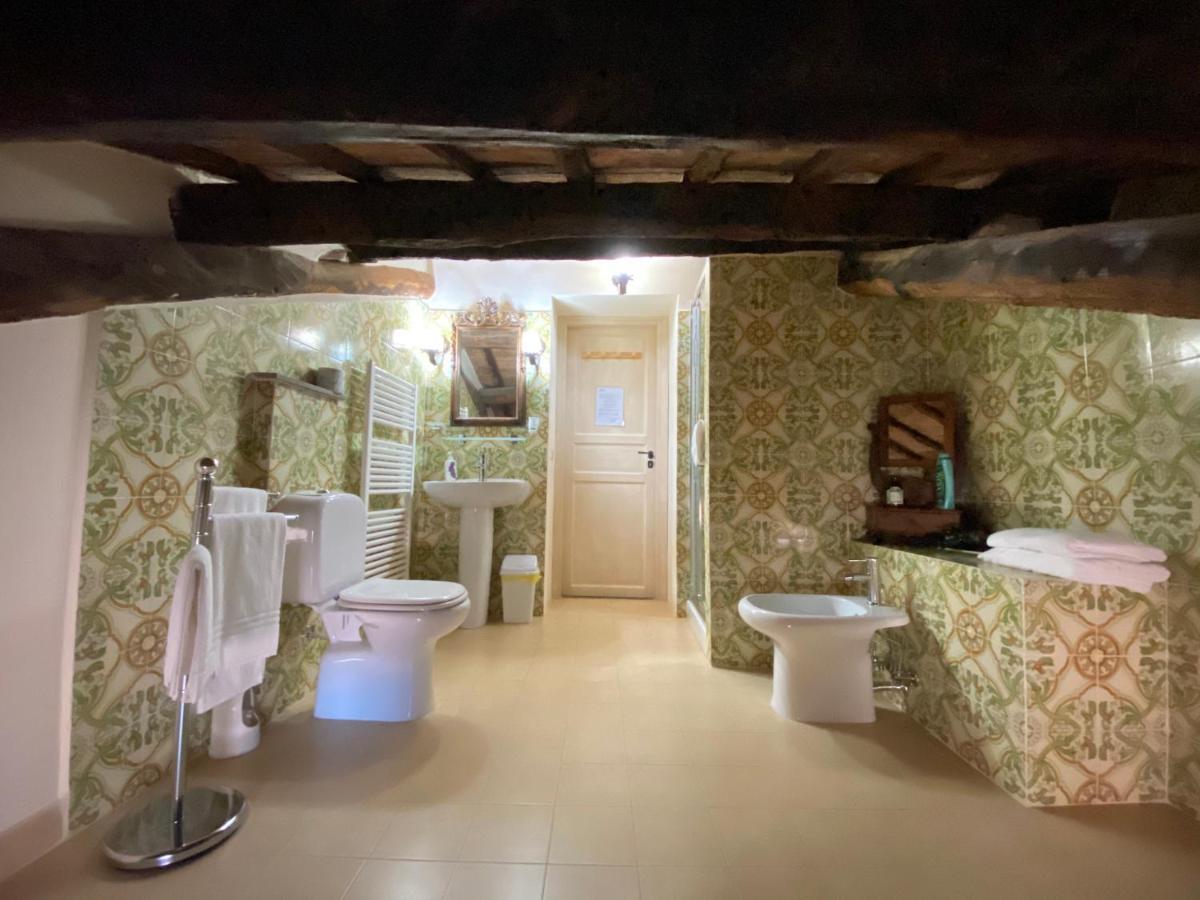 Maison d'hôtes Vesconte Residenza D'epoca Dal 1533 Bolsena