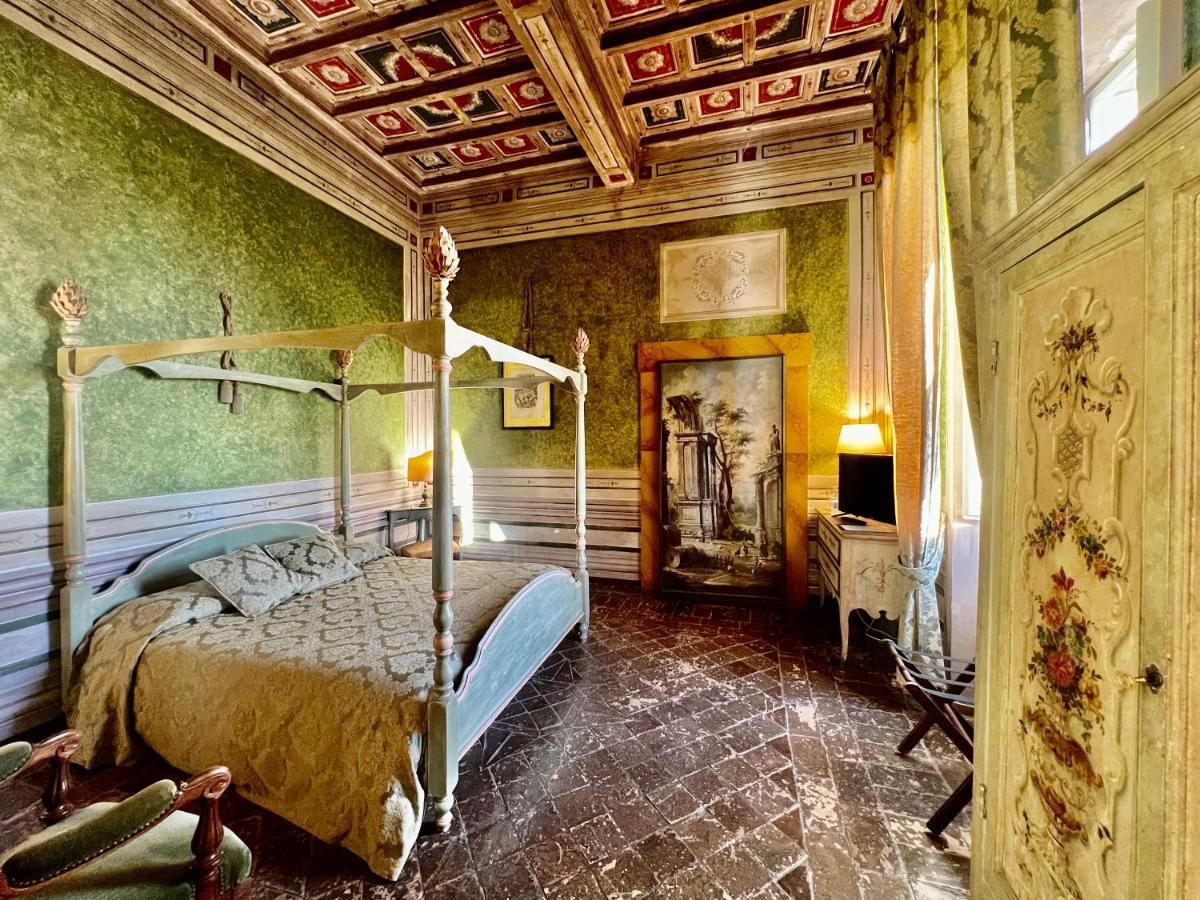 Maison d'hôtes Vesconte Residenza D'epoca Dal 1533 Bolsena